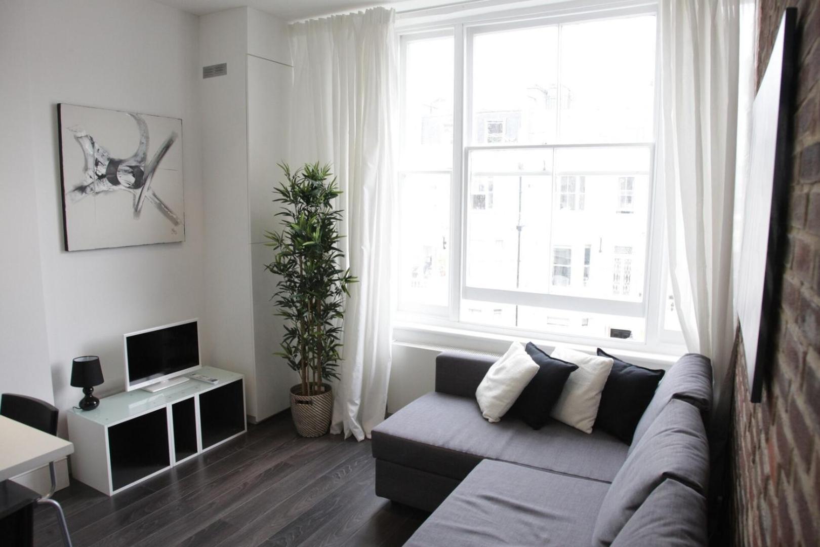 Fantastic 1bd Flat In The Centre